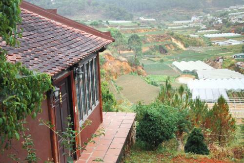 Hotel Osaka Village Dalat