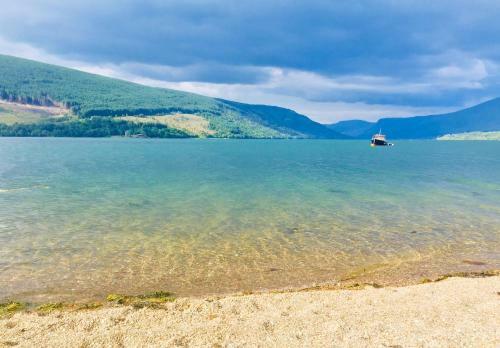Seal Point Cabin - Luxury Glamping