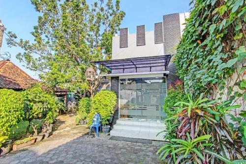 Hotel Oyo 91450 Laksmita Homestay