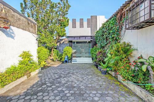 Hotel Oyo 91450 Laksmita Homestay
