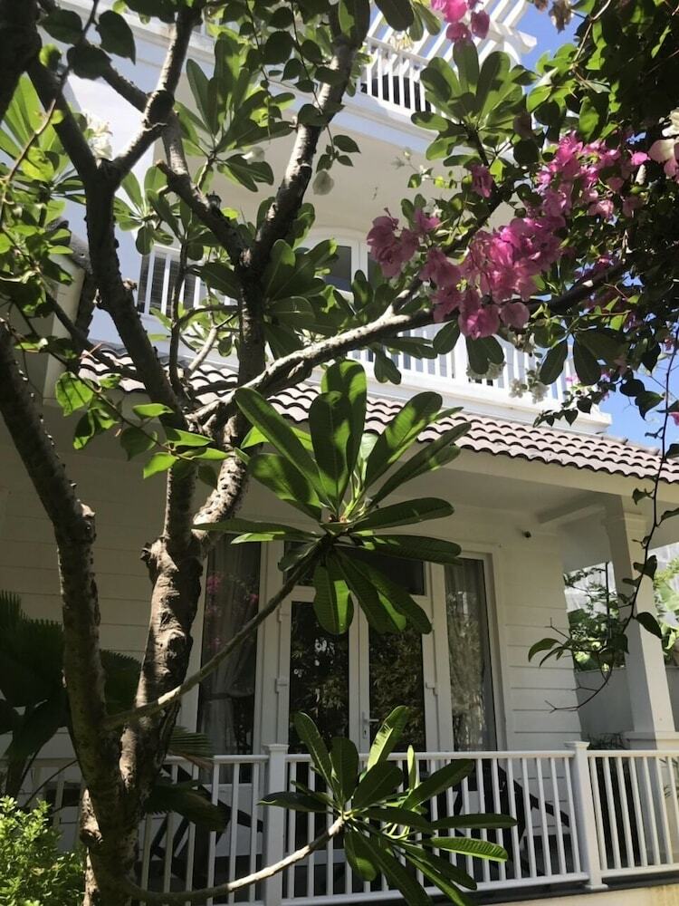 Frangipani Boutique Hotel