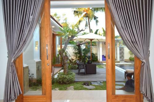 Villa Nugraha Lovina