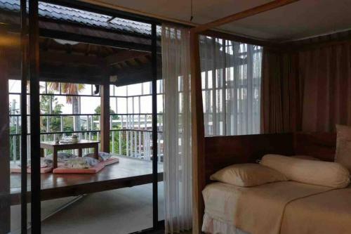 Modern Balinese Villa With Scenic View