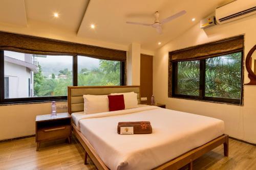 Villa Saffronstays Evelyn Greens, Lonavala