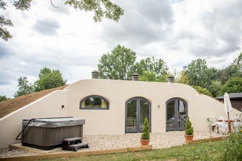 The Nest, Hobbit House