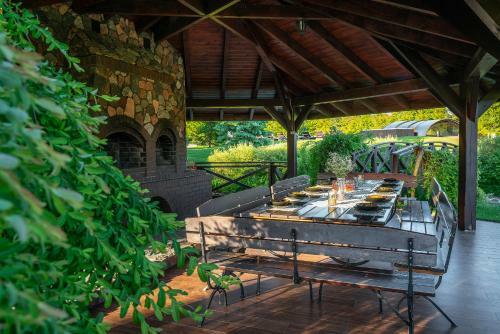 Villa Lakeland Residence