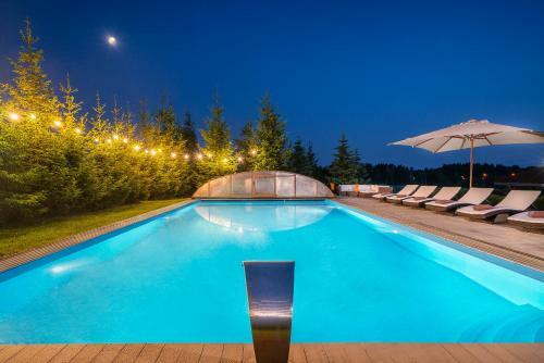 Villa Lakeland Residence