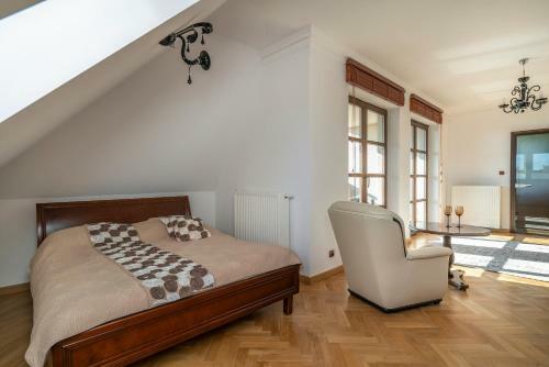 Villa Lakeland Residence