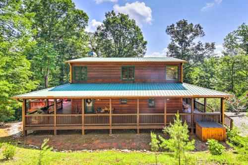 Mineral Bluff Cabin With Hot Tub And Game Room!