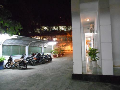 Hoang Yen Hotel