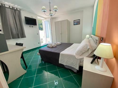 Hostal Postino Rooms