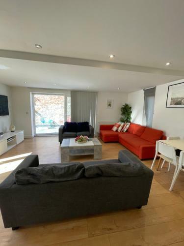 3 Bed Apartment In London Plumstead