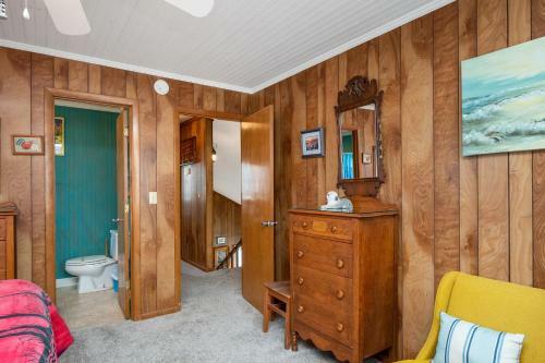 A Pirate's Paradise By Oak Island Accommodations