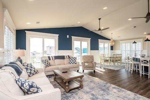 Long Call By Oak Island Accommodations