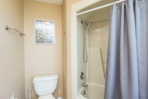 Island Tower By Oak Island Accommodations