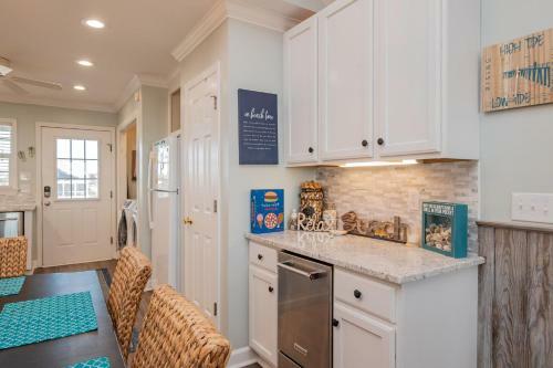 Sherrys Paradise By Oak Island Accommodations