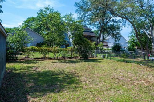 Pearls Place By Oak Island Accommodations