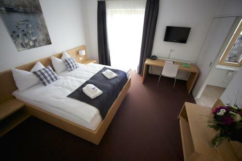 Hostal G�stehaus St. Anna