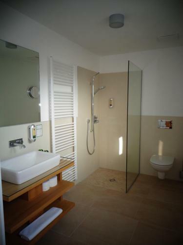 Hostal G�stehaus St. Anna