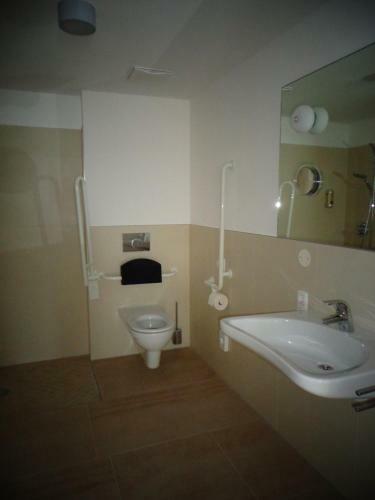 Hostal G�stehaus St. Anna