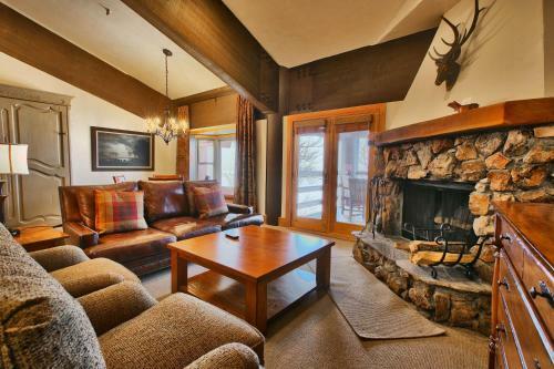 Luxury Two Bedroom Suite With Mountain Views Apartment Hotel