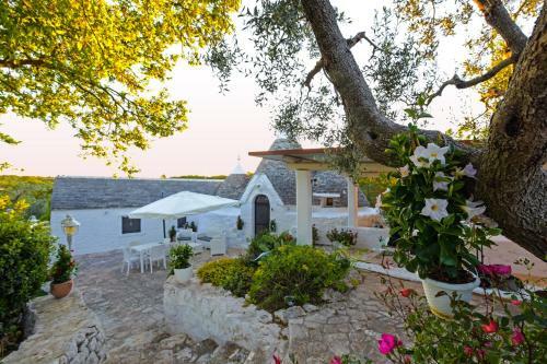 Villa Trulli Con Piscina Idromassaggio,riscaldata E Campo Da Calcetto