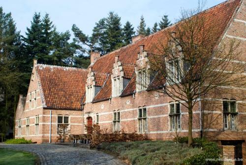 Hotel Adelaar
