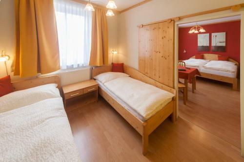 Hostal Pension & Reitstall Inghofer
