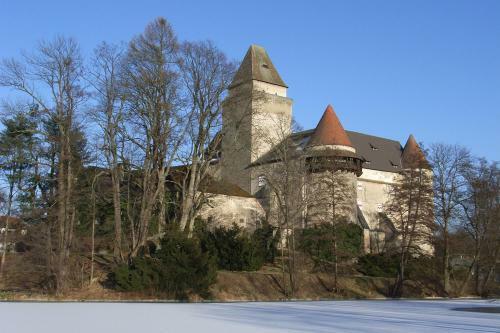 Hostal Pension & Reitstall Inghofer