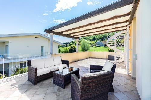 Villa Perla Con Piscina By Wonderful Italy