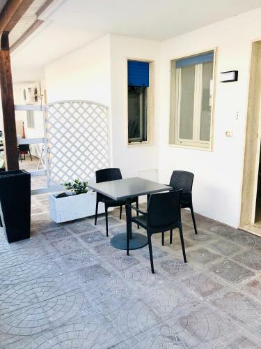 Rokamel Apartments