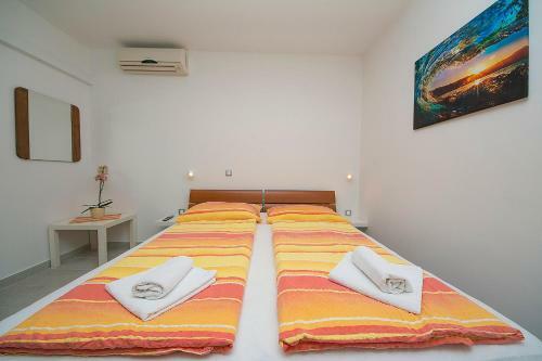Adria Brela Apartments