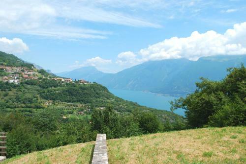 Villa Lago - Rebomaholidays