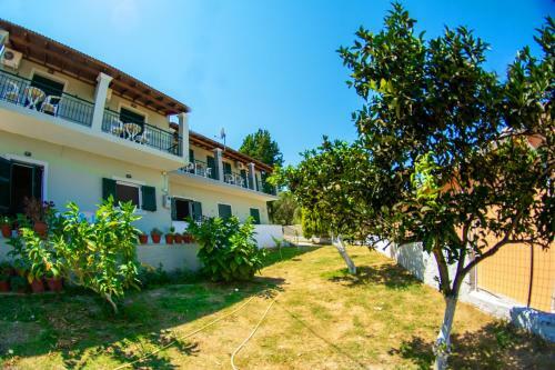 Marabu Seaview Apartments