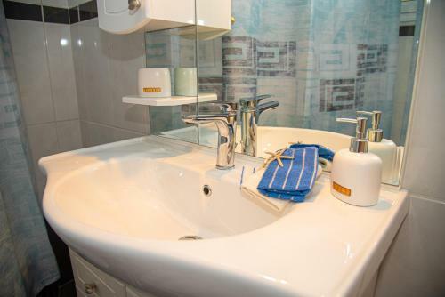 Marabu Seaview Apartments
