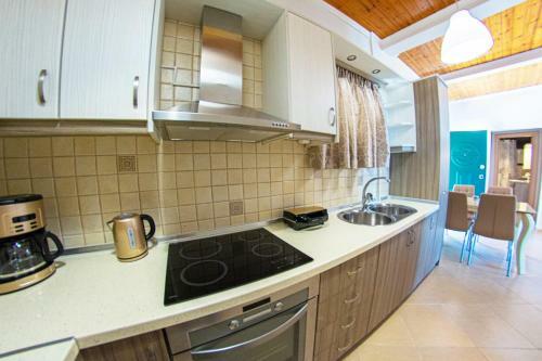 Marabu Seaview Apartments