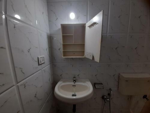 Apartamento Raaj Inn Studio
