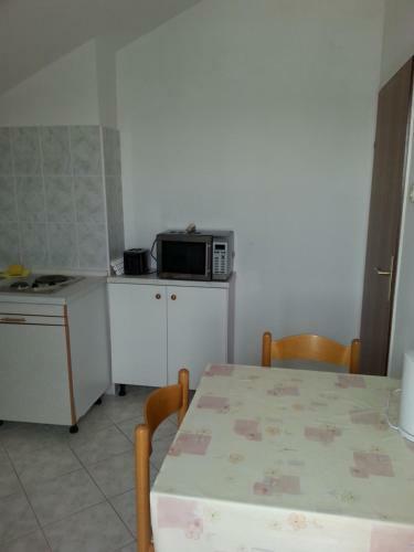 Hostal Guesthouse Lidija