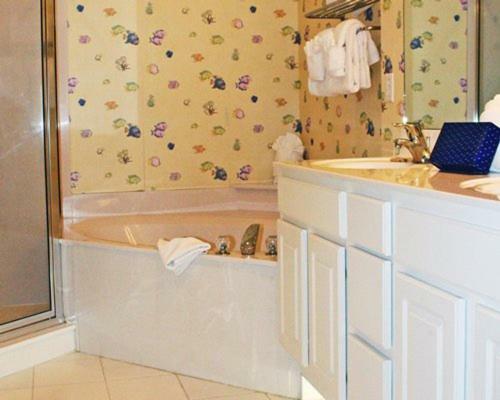 Apartamento Fully Equipped Tropical Themed Three Bedroom Villa In Hilton Head