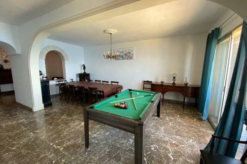 Amazing Sea View Sea Front 3 Bedroom Apartment