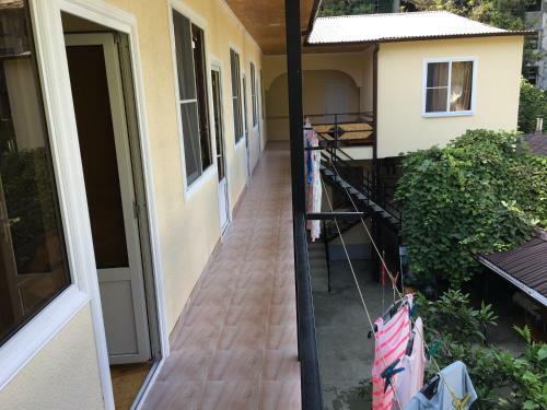 Hostal Guest House On Eshba 1
