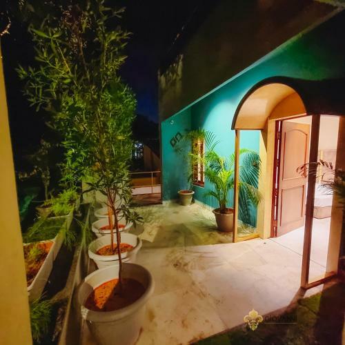 Hostal Giovanni House