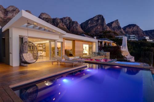 Hostal Element House Bakoven