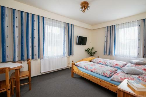 Hostal Pension Grasl