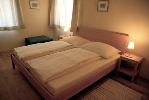 Hostal Weingut Tauss