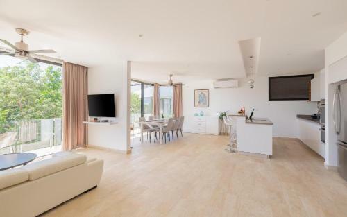 B�ak- Central Park Phc- 3 Bed Penthouse Private Rooftop Pool Gym Spa