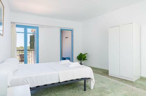 La Marina Hostal