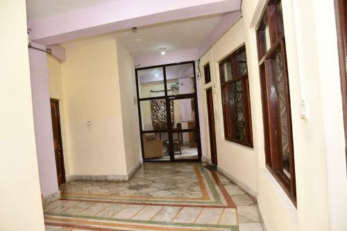 Hotel Himalyan Paradise