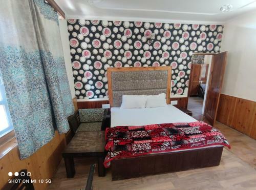 Hotel Elena Aastha Regency