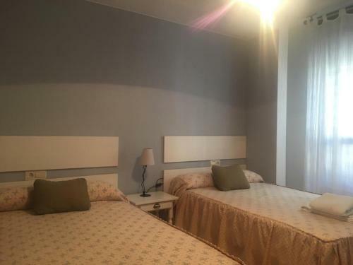 Apartamentos 7 Valles Jaca Centro